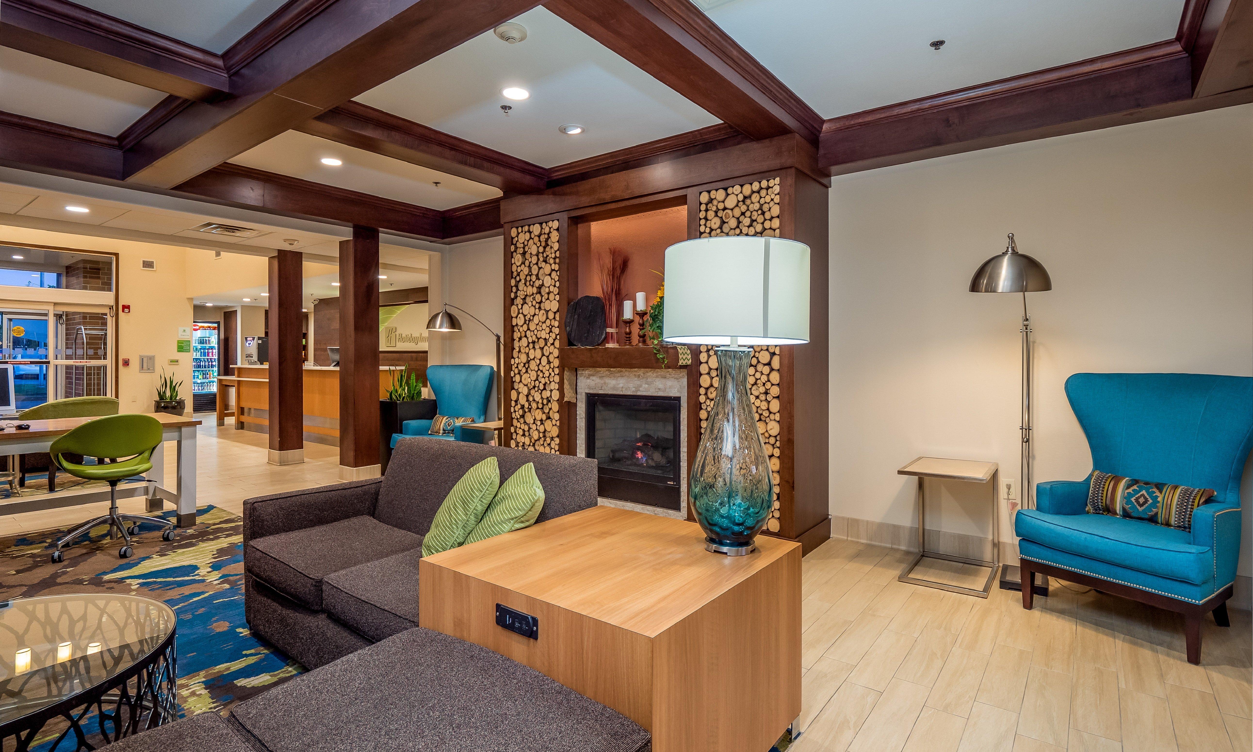 Holiday Inn Conference Center Marshfield, An Ihg Hotel מראה חיצוני תמונה