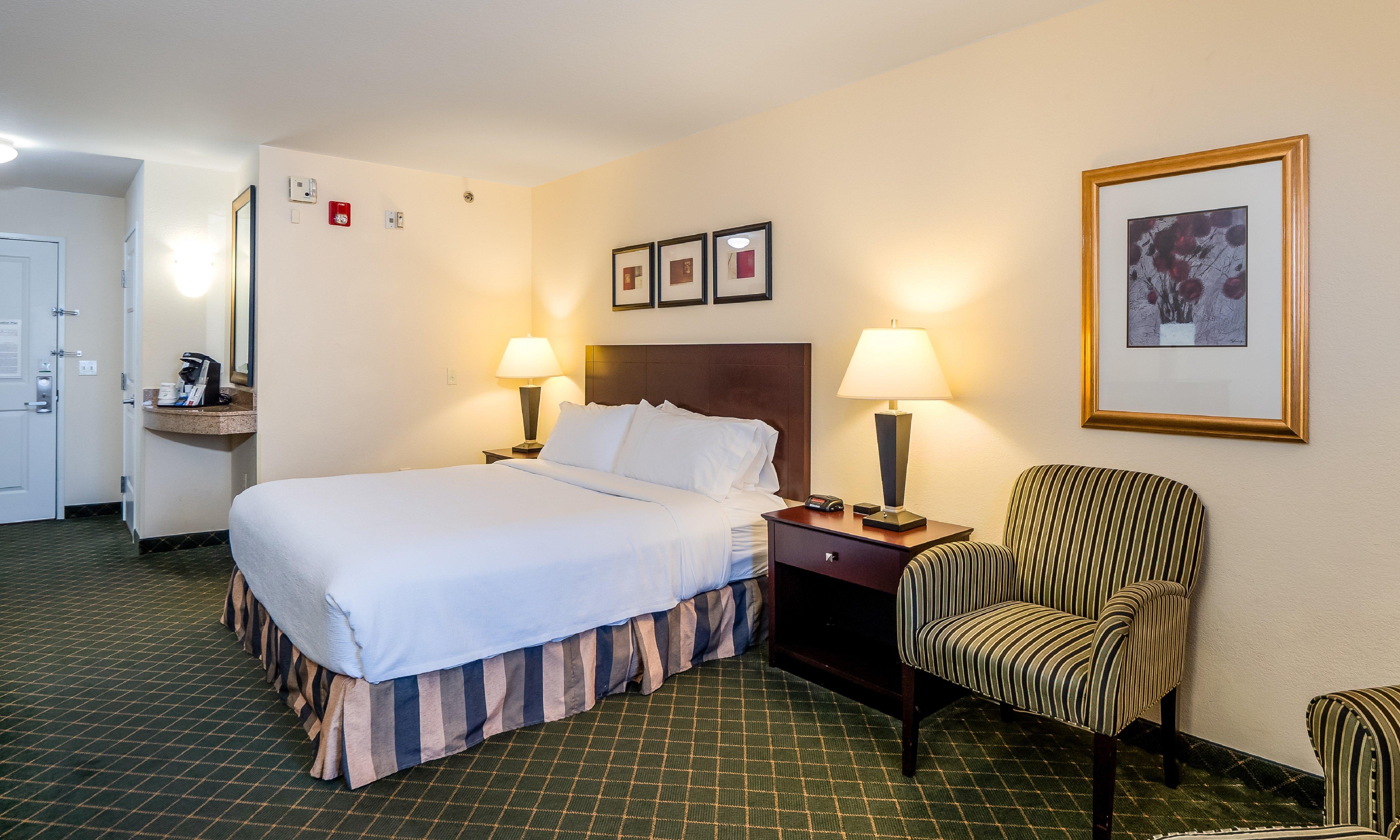 Holiday Inn Conference Center Marshfield, An Ihg Hotel מראה חיצוני תמונה